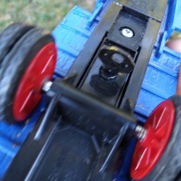 True value metal car bank - Picture 6 of 7